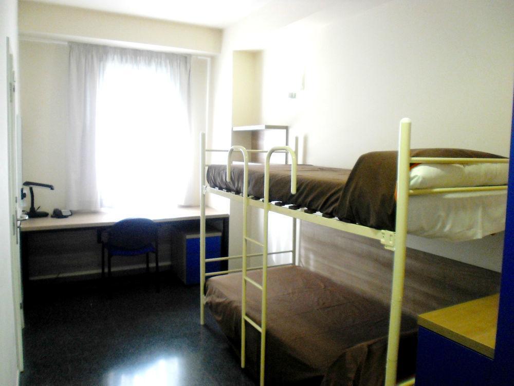 Residencia Universitaria Resa Damia Bonet Apartament Walencja