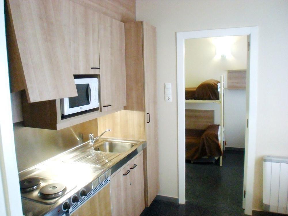 Apartament Residencia Universitaria Resa Damia Bonet *