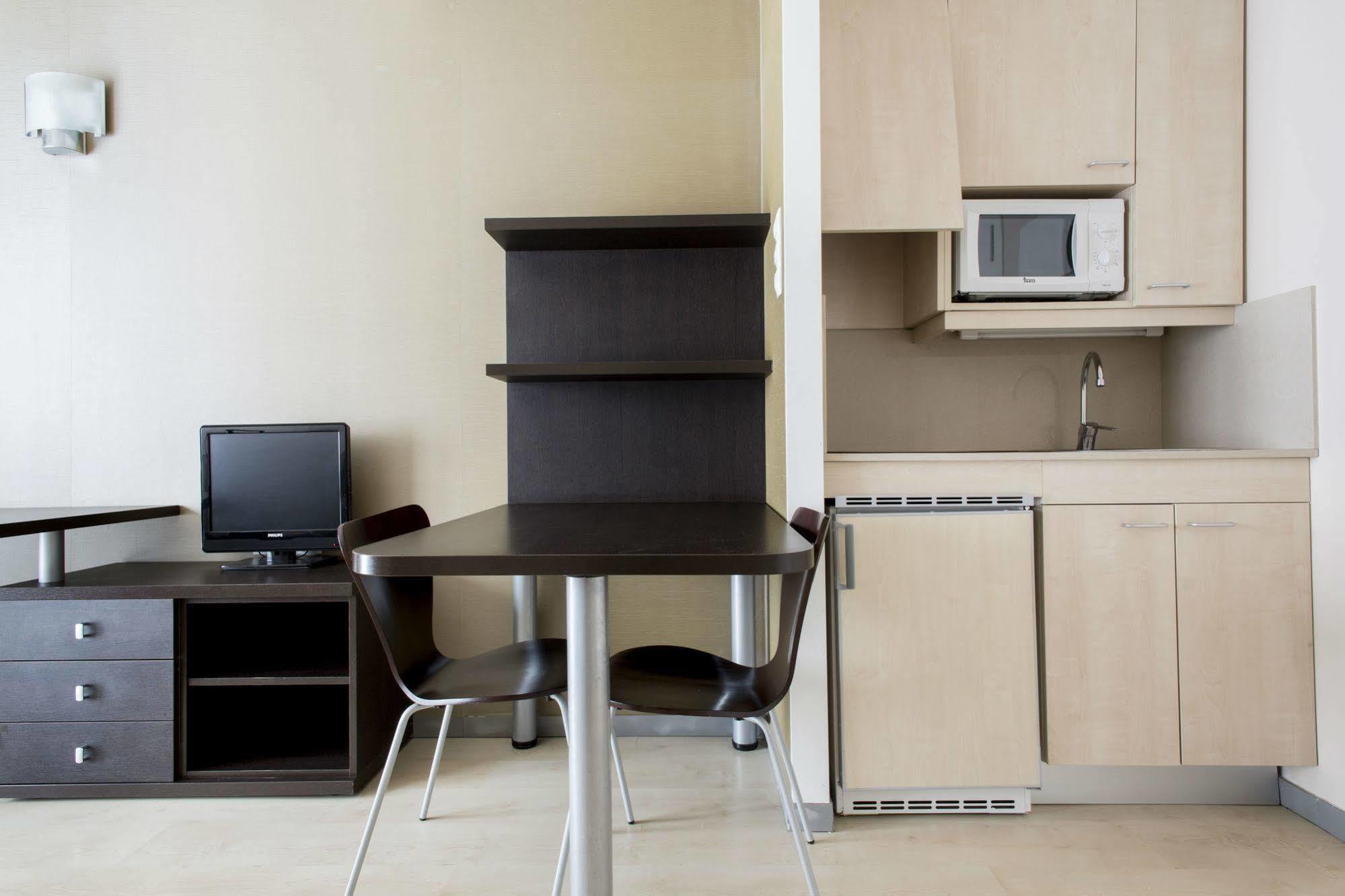 Residencia Universitaria Resa Damia Bonet Apartament *