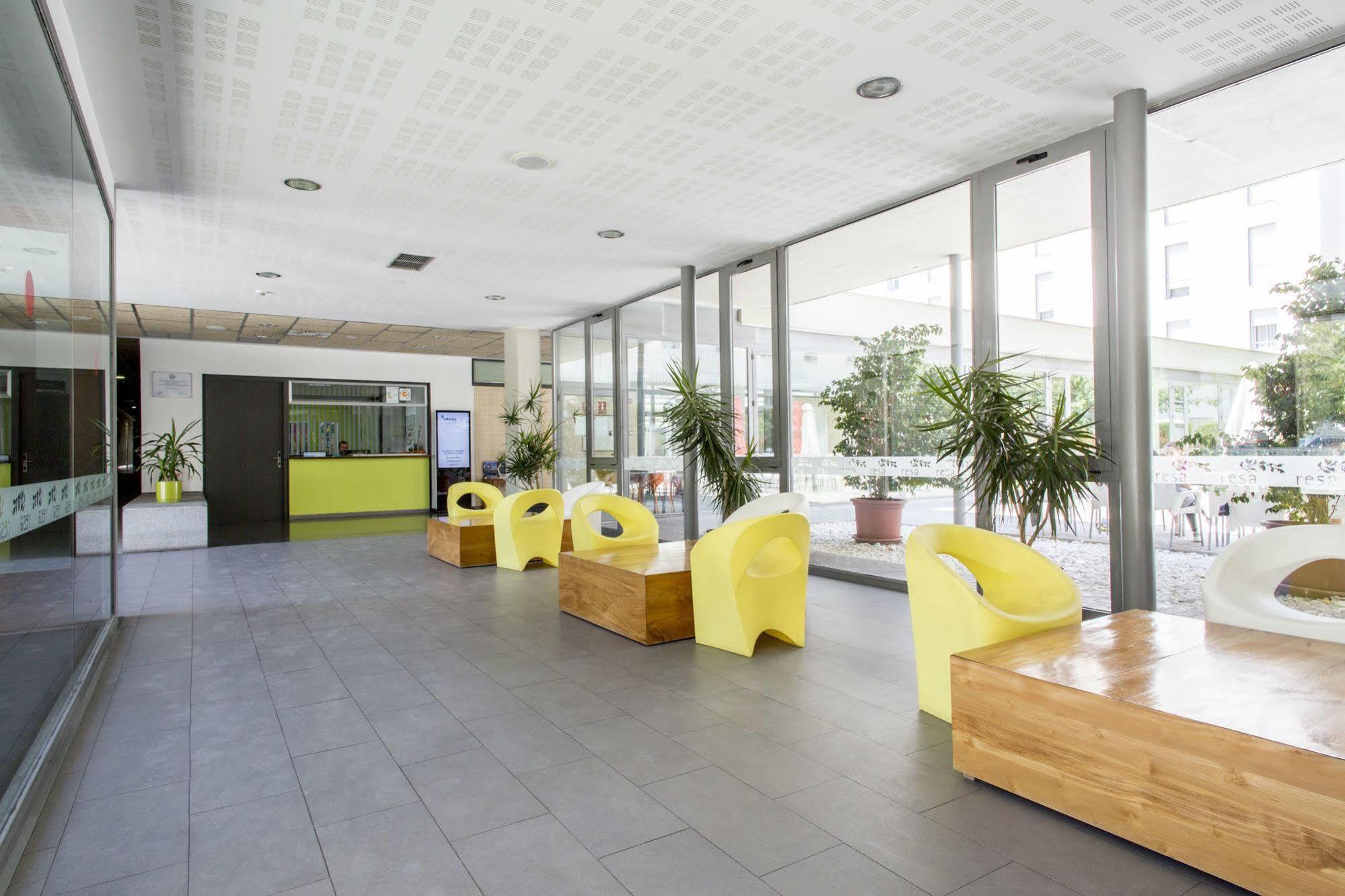 Residencia Universitaria Resa Damia Bonet * València