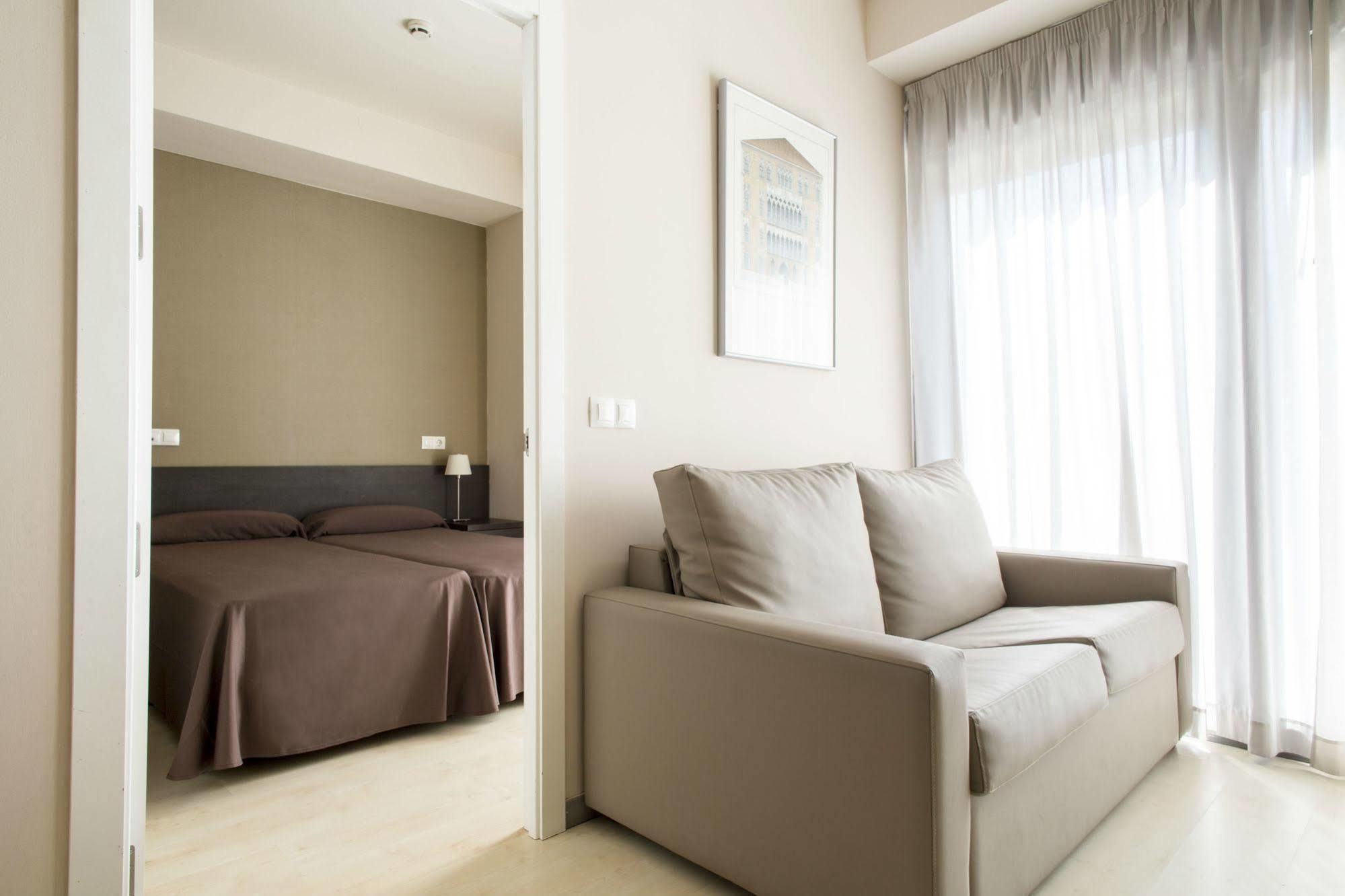 Residencia Universitaria Resa Damia Bonet * València