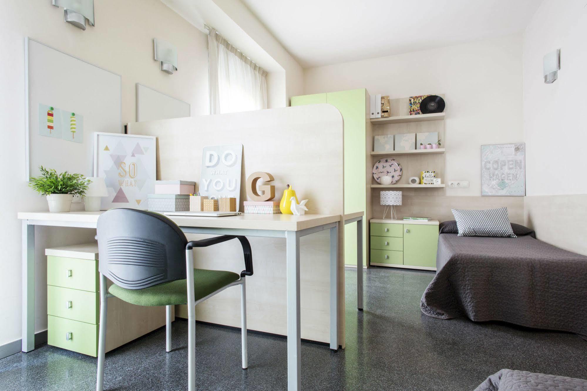 Apartament Residencia Universitaria Resa Damia Bonet *
